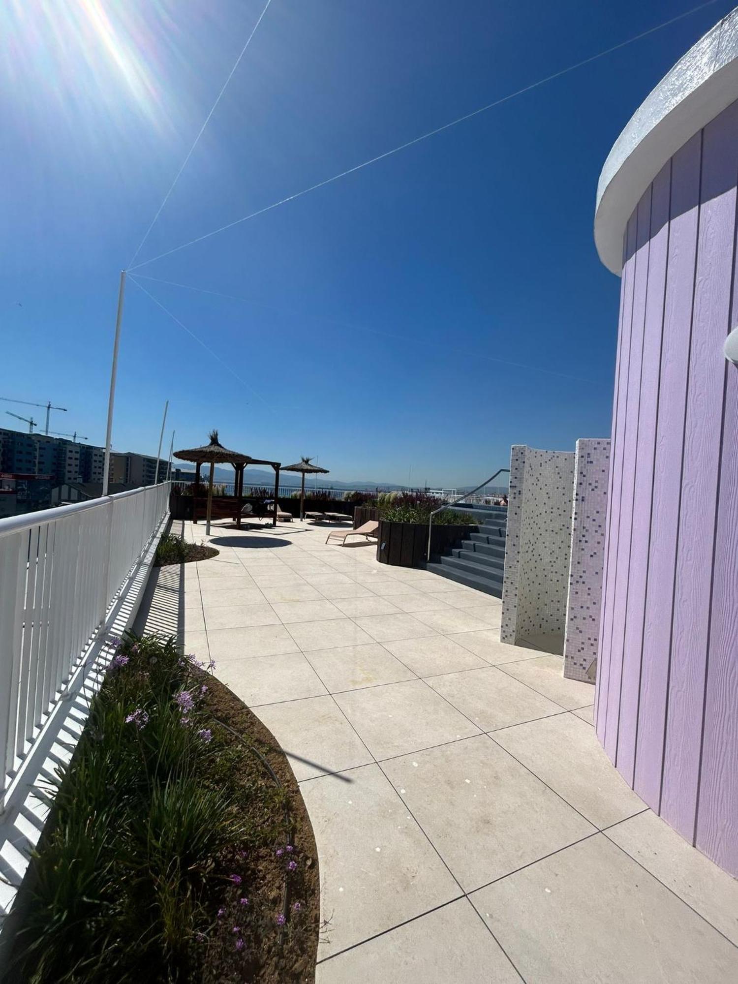 Marina Club Luxury Private Studio With Pool And Incredible Views 지브롤터 외부 사진
