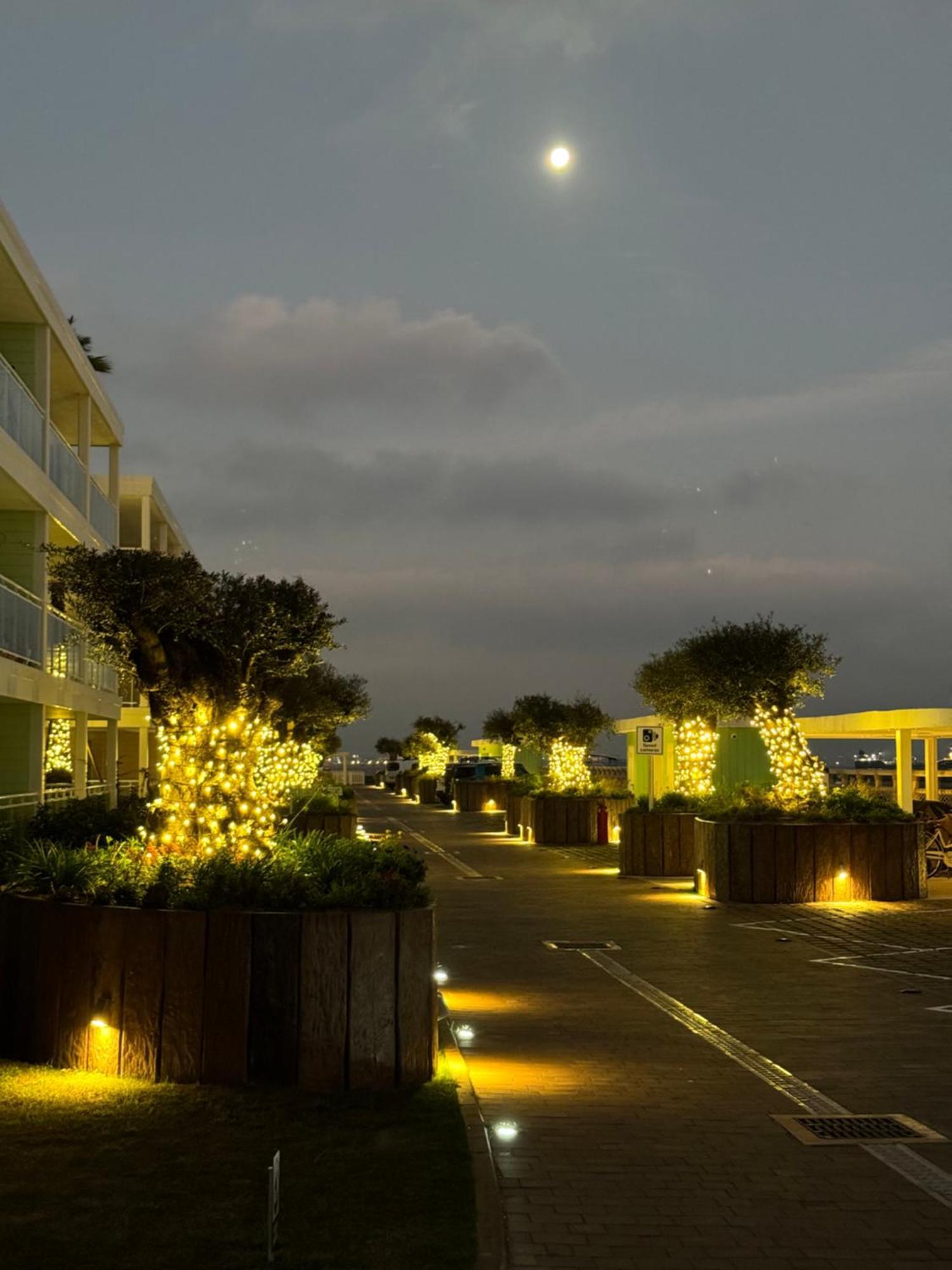 Marina Club Luxury Private Studio With Pool And Incredible Views 지브롤터 외부 사진