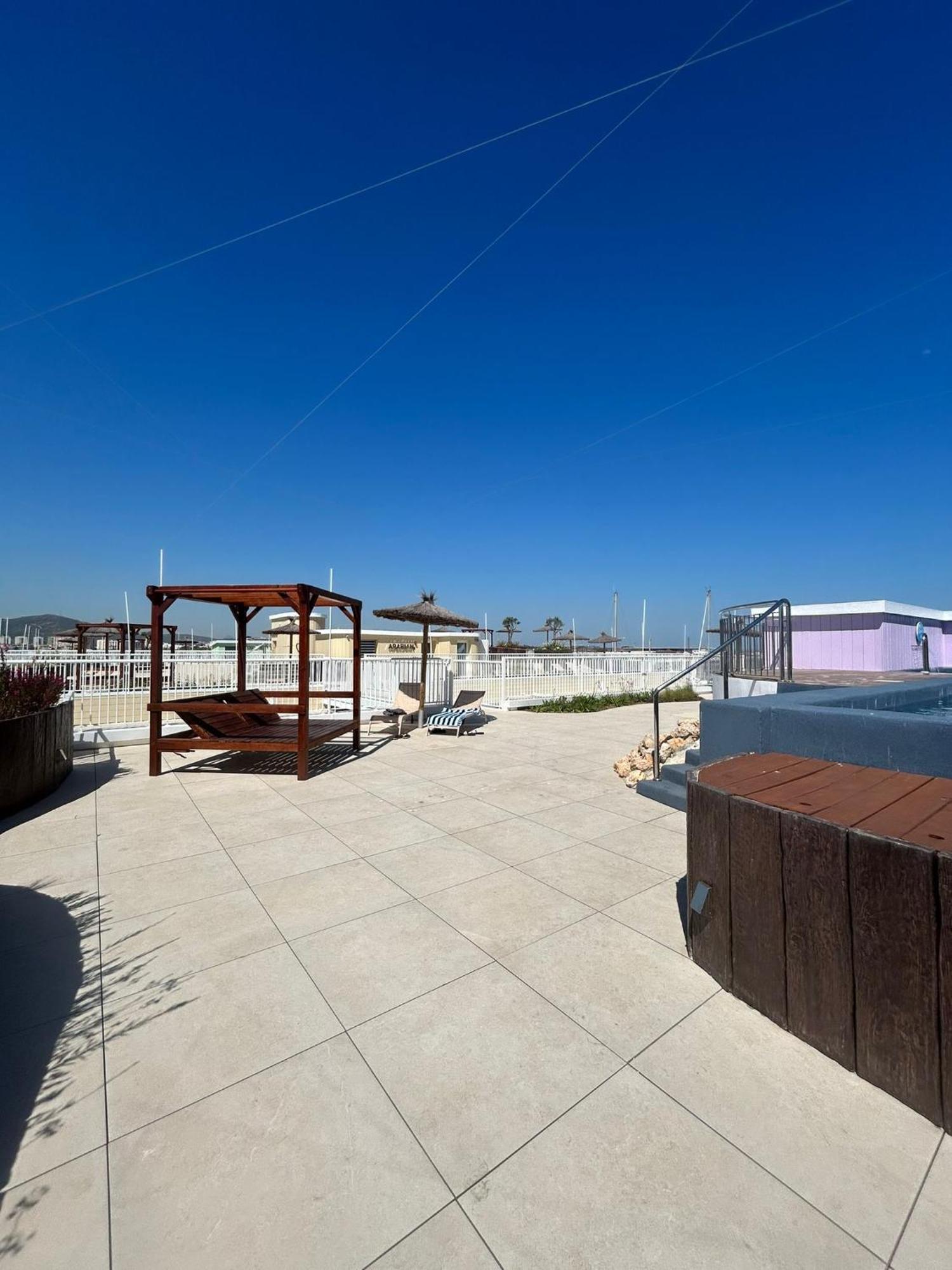 Marina Club Luxury Private Studio With Pool And Incredible Views 지브롤터 외부 사진