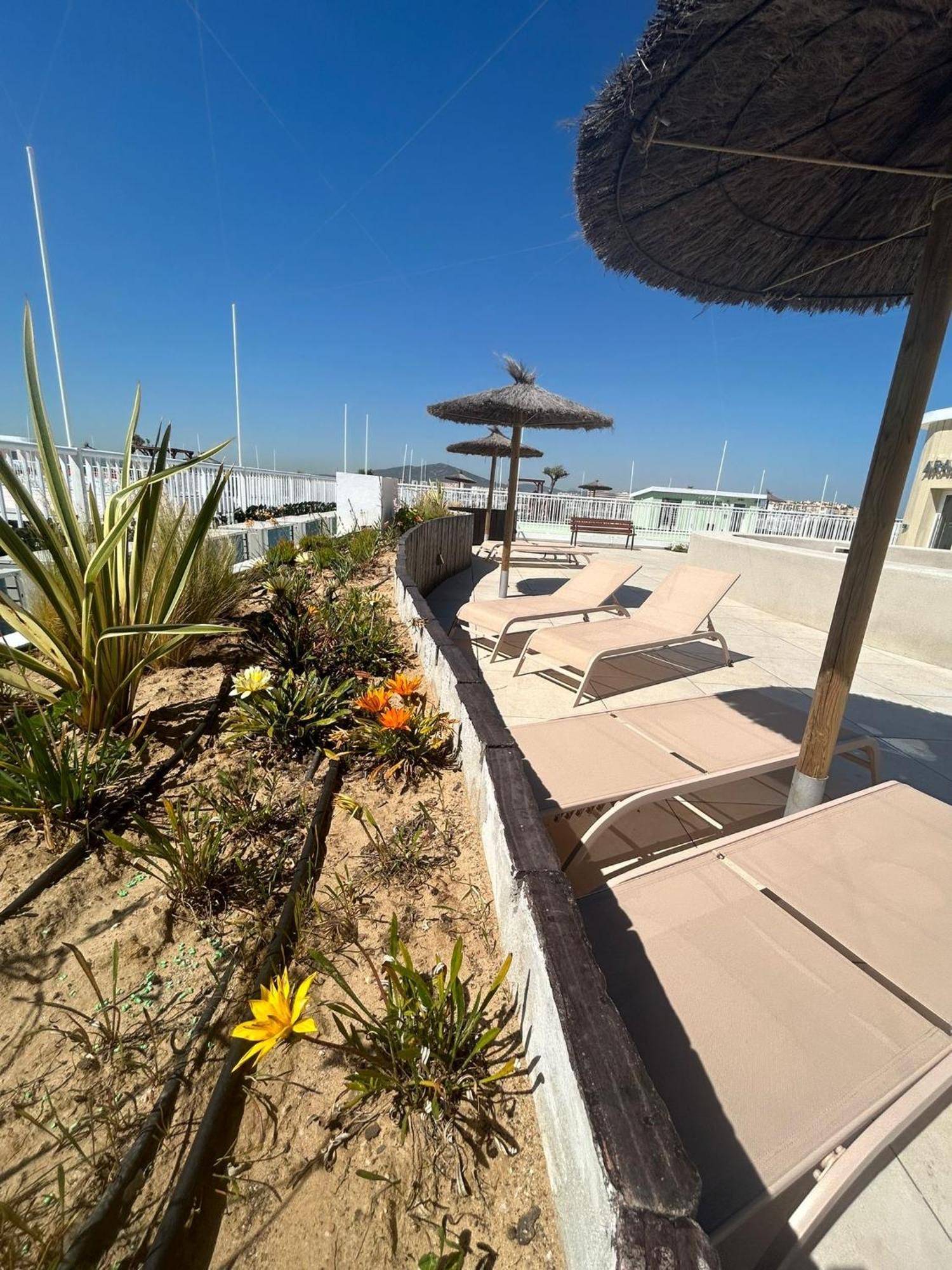 Marina Club Luxury Private Studio With Pool And Incredible Views 지브롤터 외부 사진