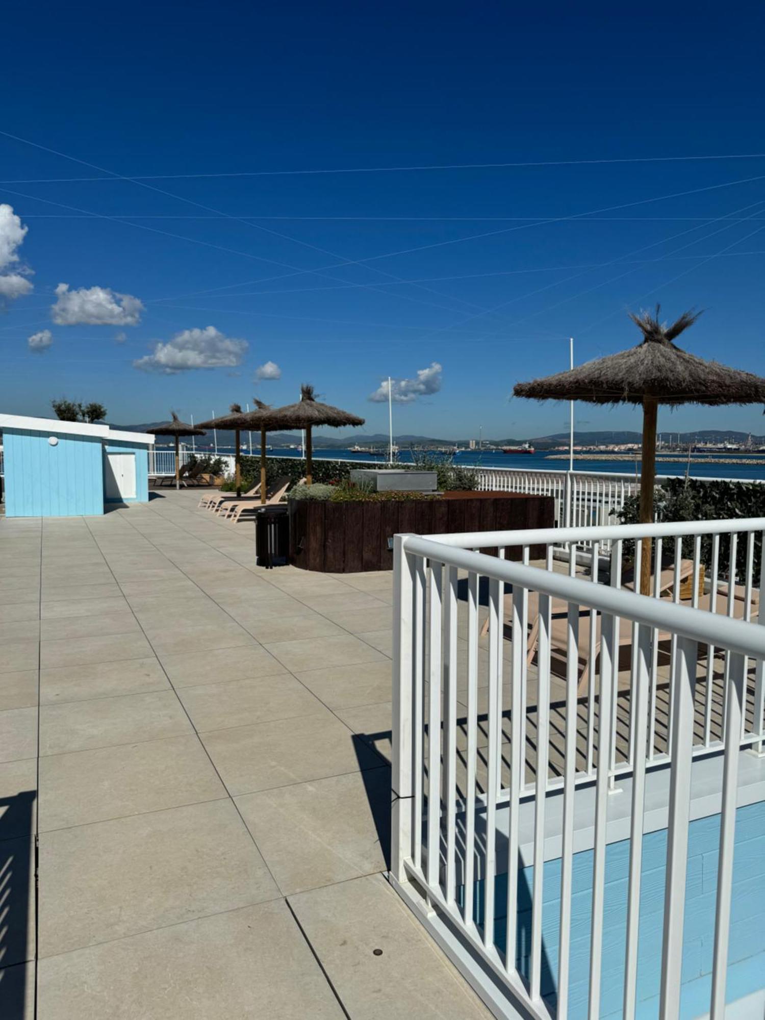 Marina Club Luxury Private Studio With Pool And Incredible Views 지브롤터 외부 사진